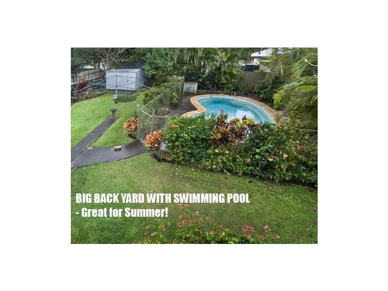 76 Arthur Street, Woody Point QLD 4019