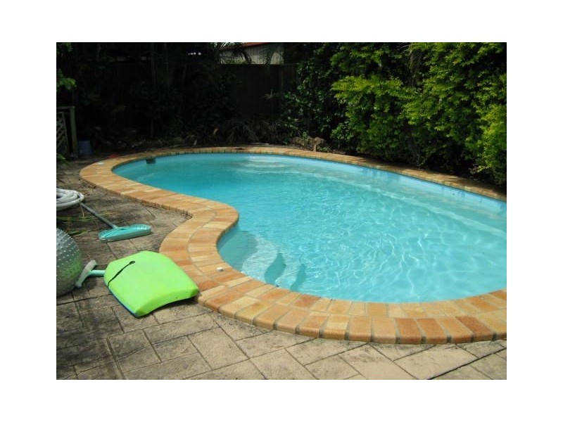 76 Arthur Street, Woody Point QLD 4019