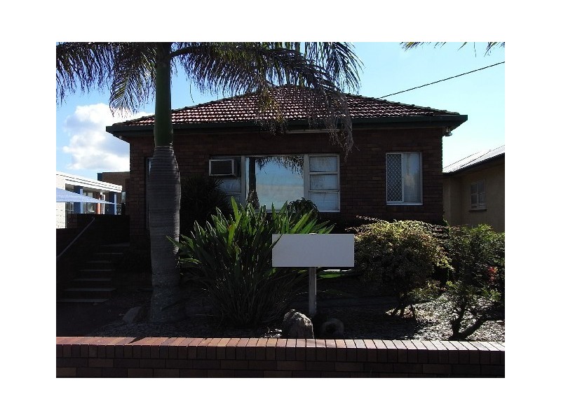 50 Hornibrook Esplanade, Clontarf QLD 4019