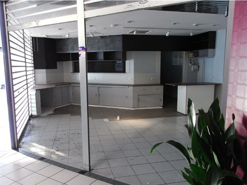 Shop 8141 Sutton Street, Redcliffe QLD 4020