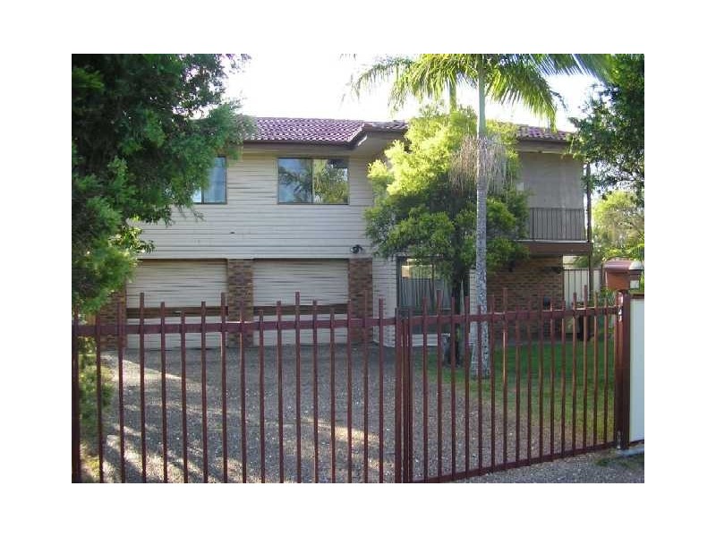 35 Hulme Street, Clontarf QLD 4019