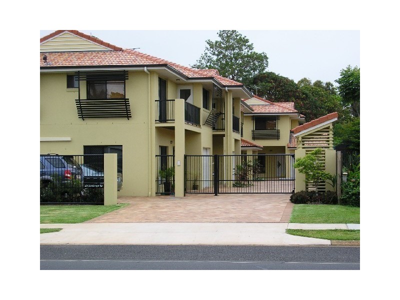 3/400 Scarborough Rd, Scarborough QLD 4020