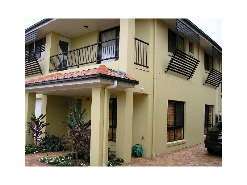 3/400 Scarborough Rd, Scarborough QLD 4020