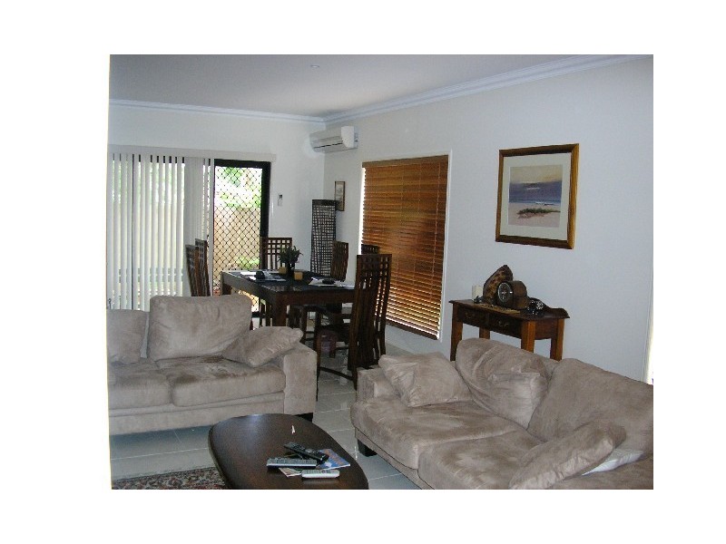 3/400 Scarborough Rd, Scarborough QLD 4020