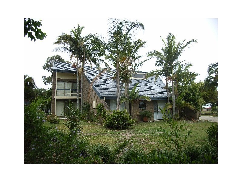 27 Picasso Ct, Rothwell QLD 4022