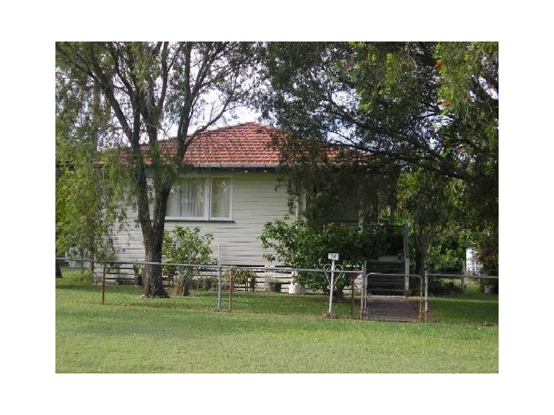 24 Highland st, Redcliffe QLD 4020