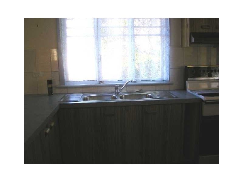 2/21 James st, Scarborough QLD 4020