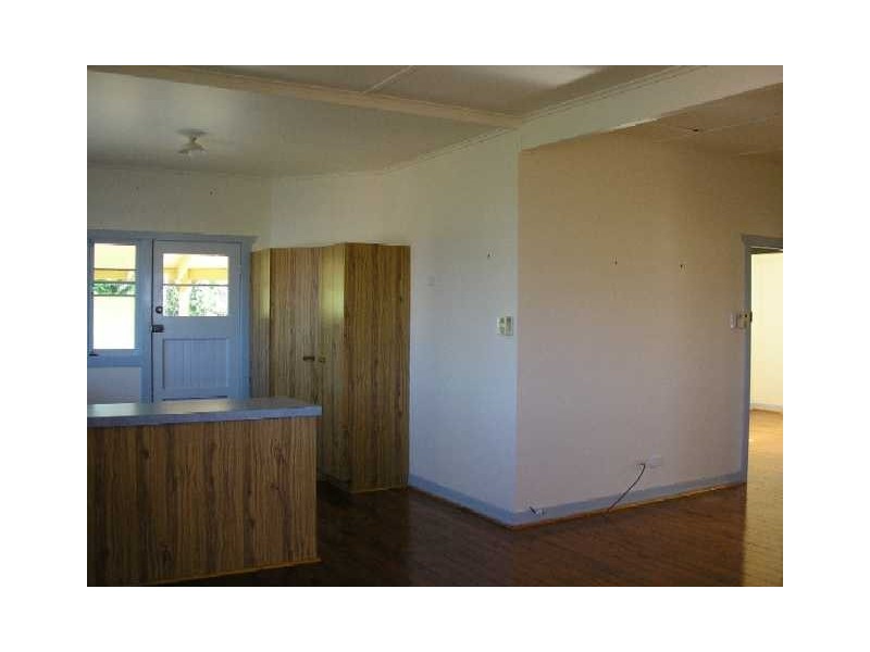 2/21 James st, Scarborough QLD 4020