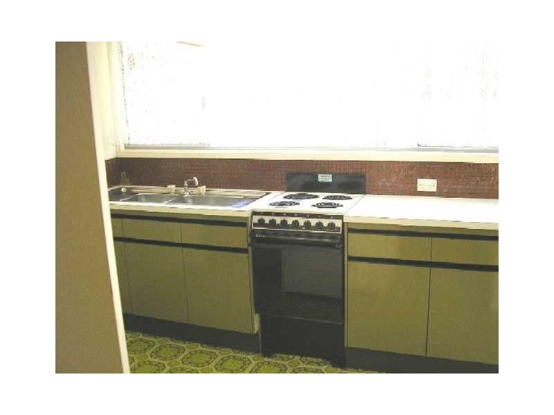 1/2a Moffatt St, Scarborough QLD 4020