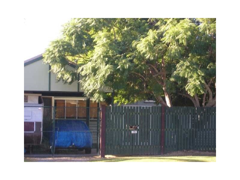 72 Shields St, Scarborough QLD 4020