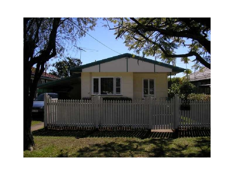 14 Garnet  Street, Scarborough QLD 4020