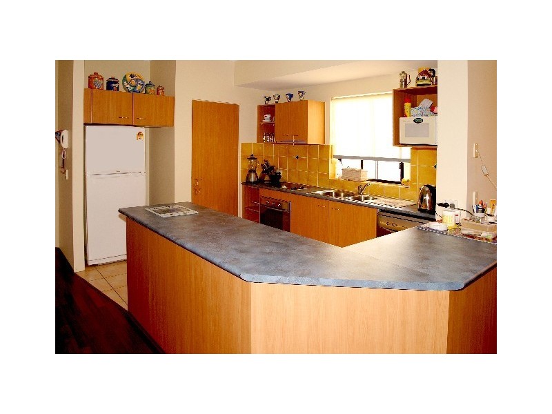 6/81 Marine Parade, Redcliffe QLD 4020