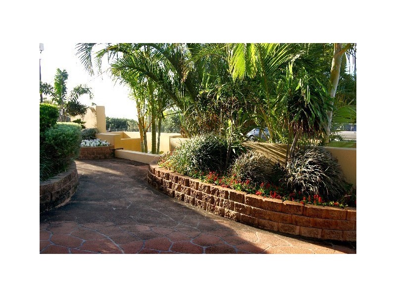 6/81 Marine Parade, Redcliffe QLD 4020