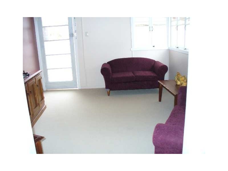 94 Burralong st, Deagon QLD 4017