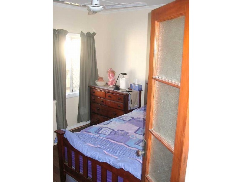 24 Range Avenue, Brighton QLD 4017