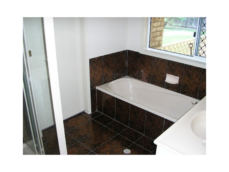 11 Cheshire st, Kippa-ring QLD 4021