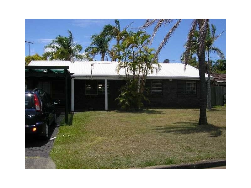 14 Beacon Street, Scarborough QLD 4020