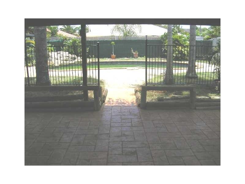 14 Beacon Street, Scarborough QLD 4020