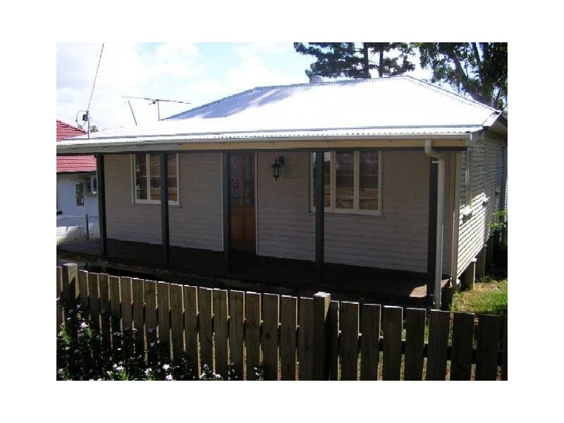 23 Wighton st, Sandgate QLD 4017