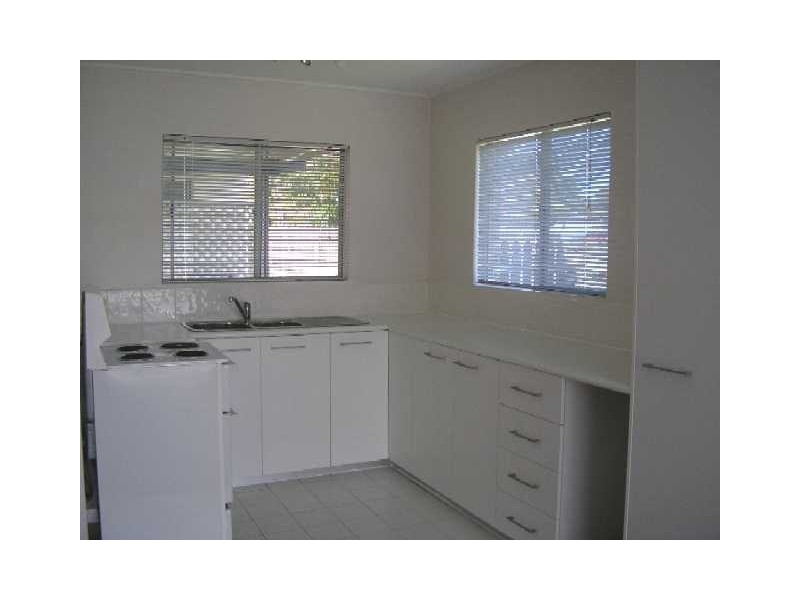 3/20 Joyce st, Scarborough QLD 4020