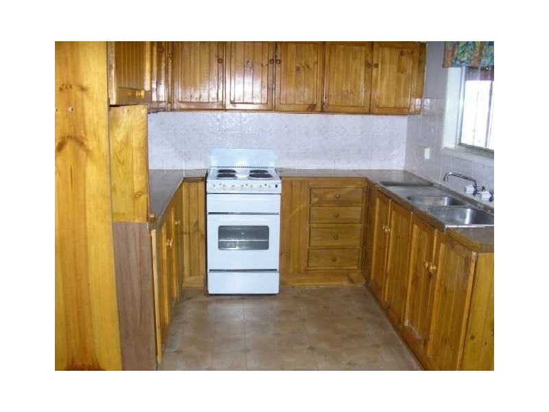 224 Duffield Rd, Kallangur QLD 4503