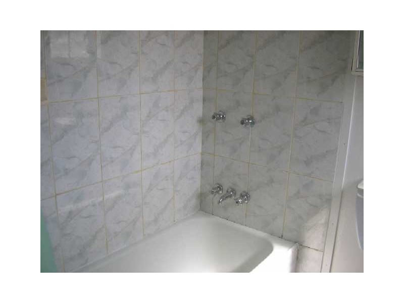 3 Sutton st, Redcliffe QLD 4020