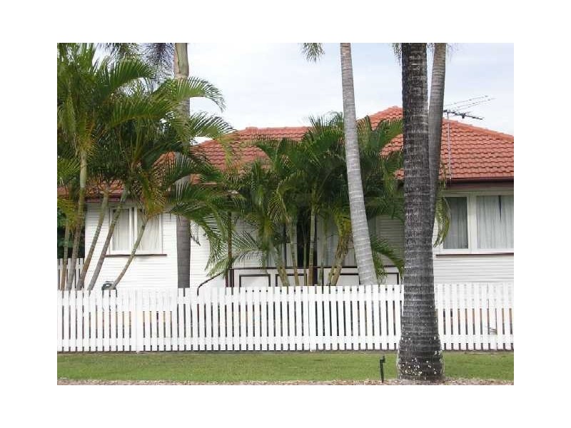43 Bramble st, Woody Point QLD 4019