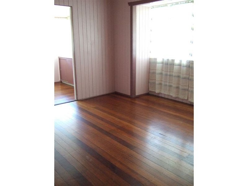37 Robertson Ave, Margate QLD 4019