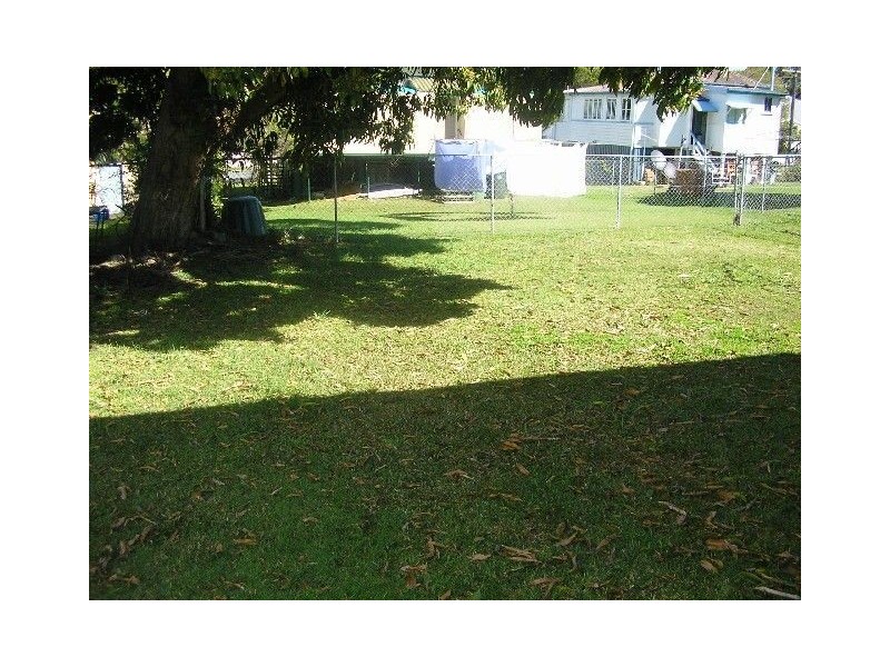 37 Robertson Ave, Margate QLD 4019