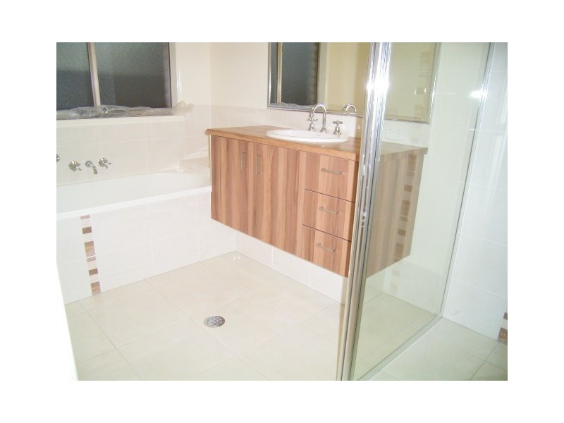 48 Maryborough Tce, Scarborough QLD 4020