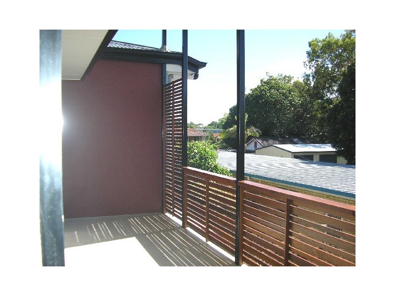 2/34 Georgina st, Woody Point QLD 4019