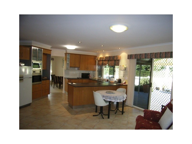 1 Liberty Crt, Scarborough QLD 4020