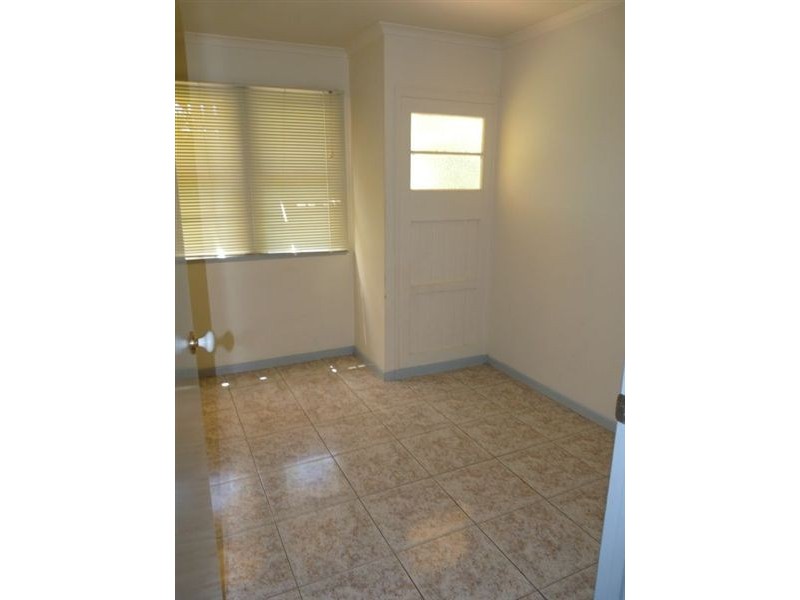 1/21 James Street, Scarborough QLD 4020