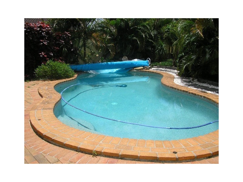 19 Endeavour Esplande, Scarborough QLD 4020