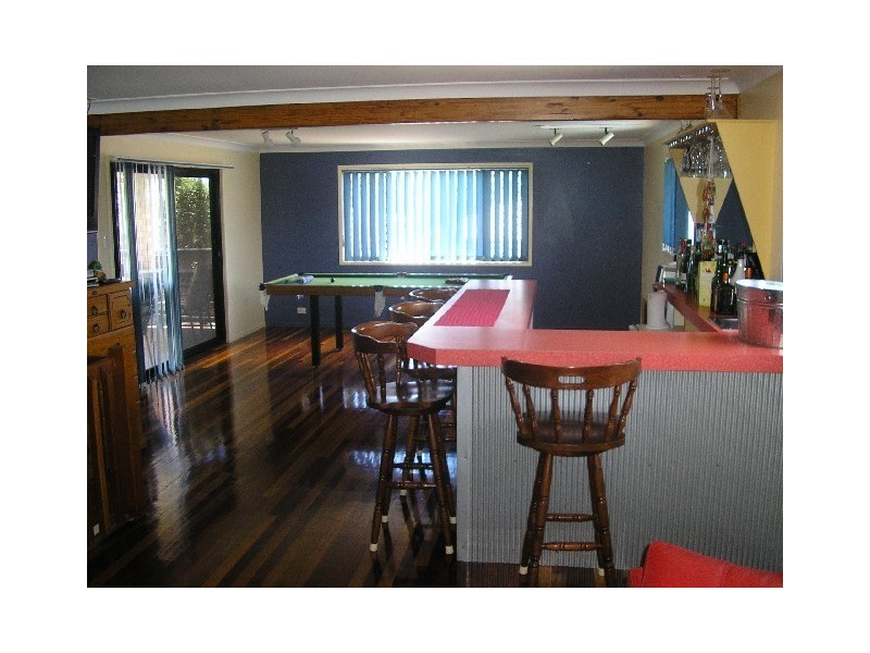 19 Endeavour Esplande, Scarborough QLD 4020