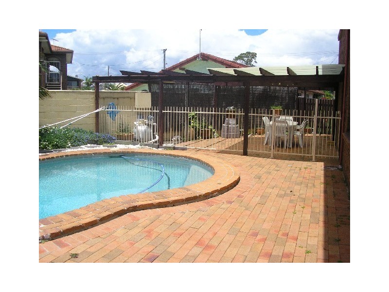 19 Endeavour Esplande, Scarborough QLD 4020