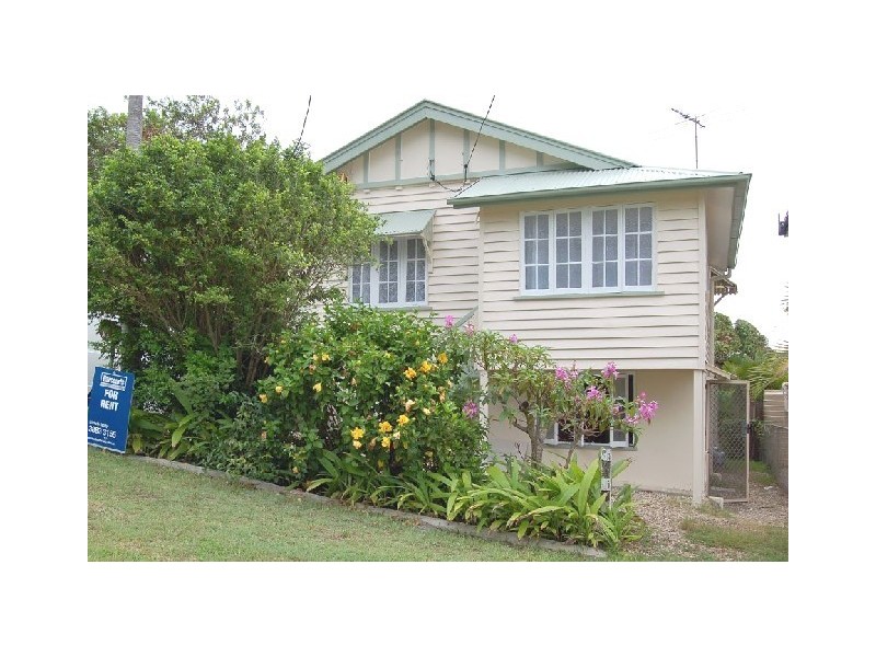 2/4 King Street, Woody Point QLD 4019