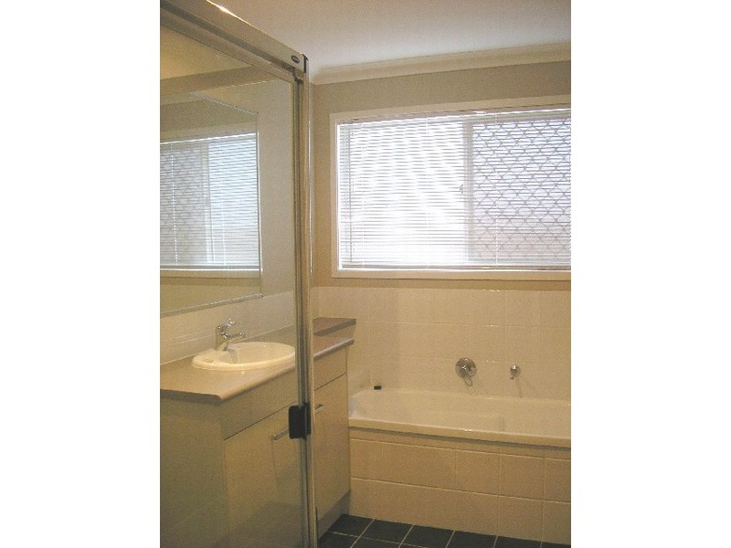 3a Brennan Road, Scarborough QLD 4020