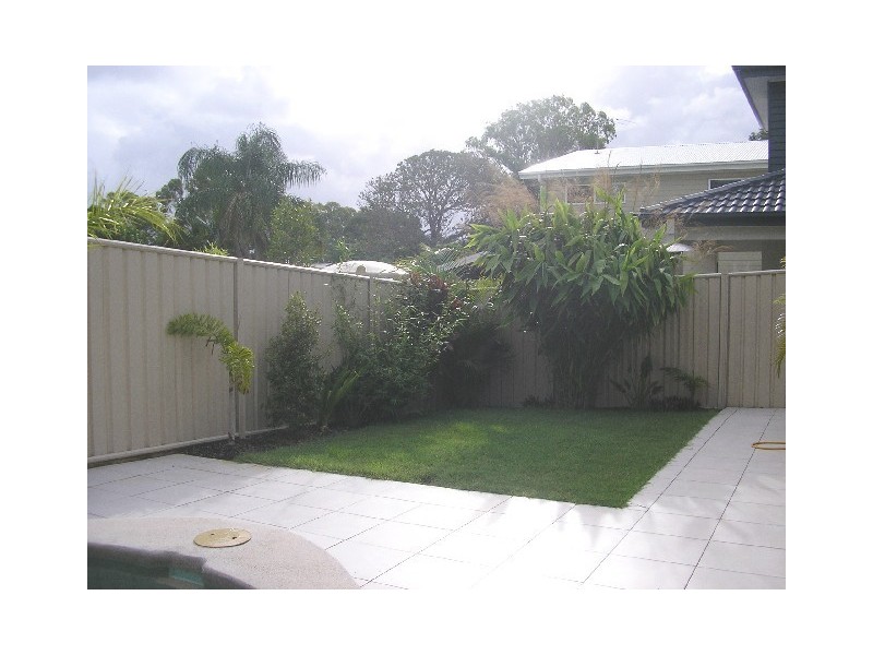 3a Brennan Road, Scarborough QLD 4020