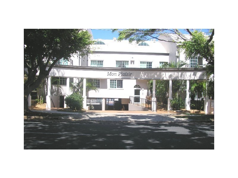 15/94 Prince Edward Parade, Redcliffe QLD 4020