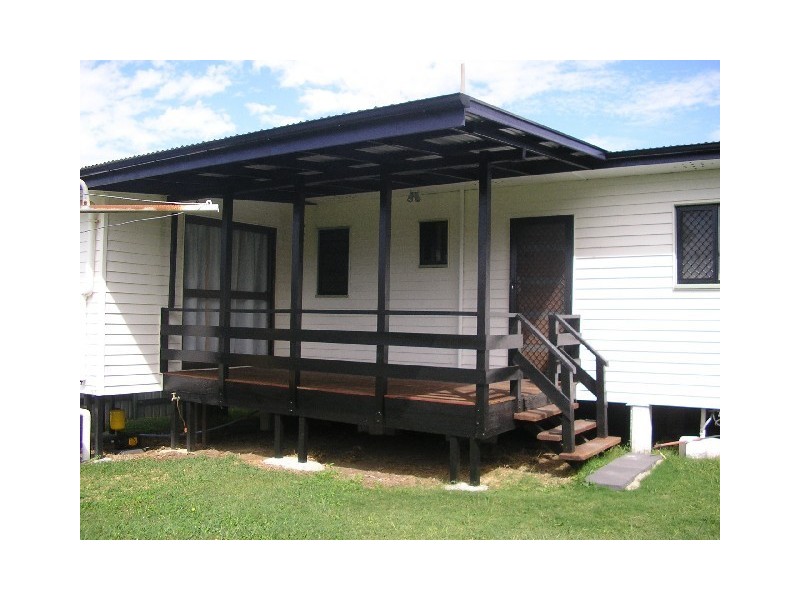 17 Ralph St, Clontarf QLD 4019