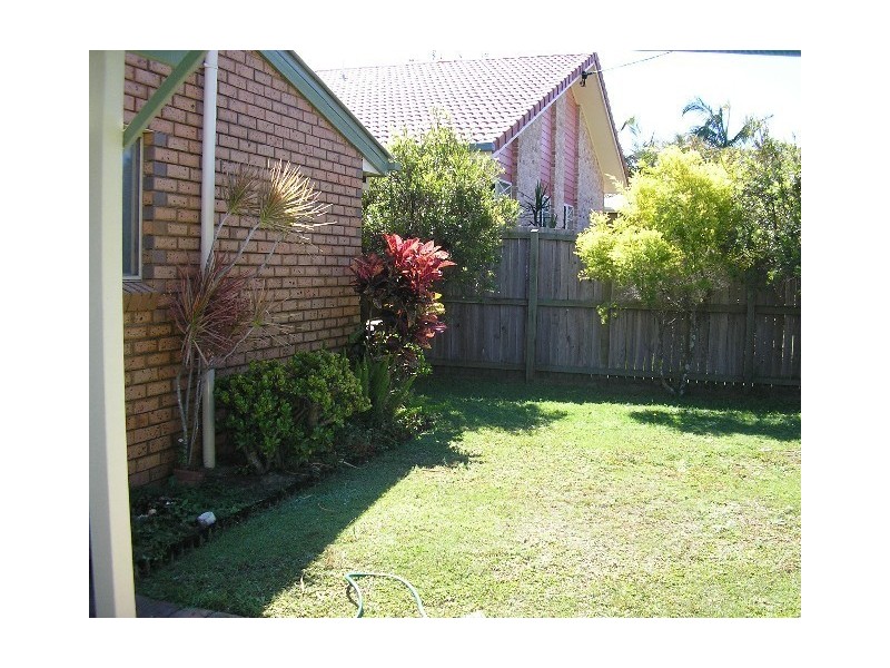 1/27 McAneny, Redcliffe QLD 4020