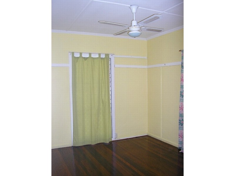 16 Thomas Street, Clontarf QLD 4019