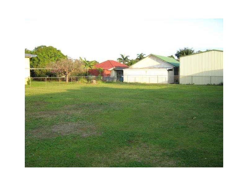 30 Clifford St, Woody Point QLD 4019