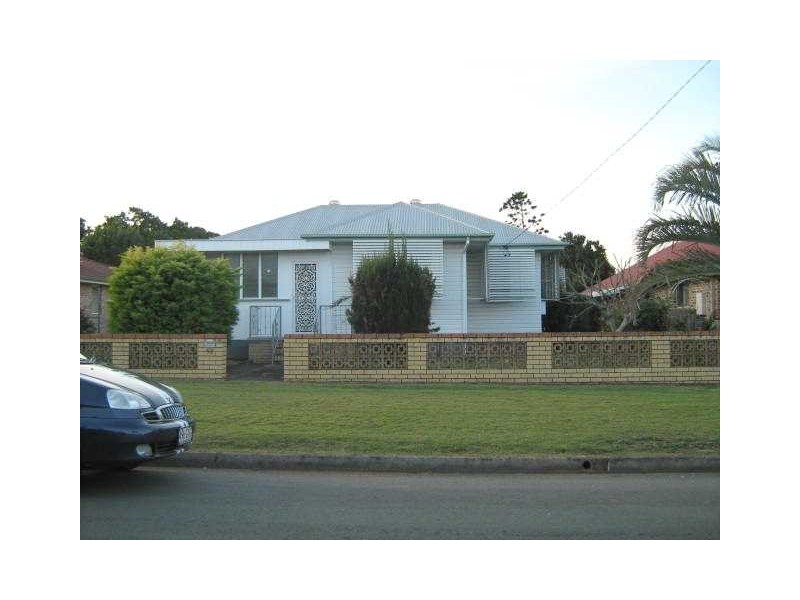 52 Dunbar St, Margate QLD 4019