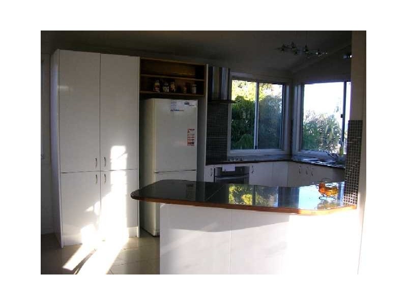 3 Short St, Woody Point QLD 4019