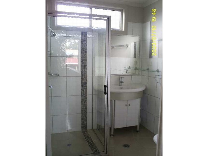 3 Short St, Woody Point QLD 4019