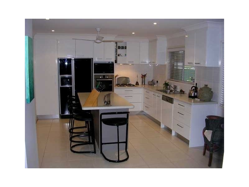 17 Kalimna Drive, Clontarf QLD 4019