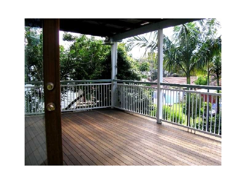 14 Steven St, Redcliffe QLD 4020