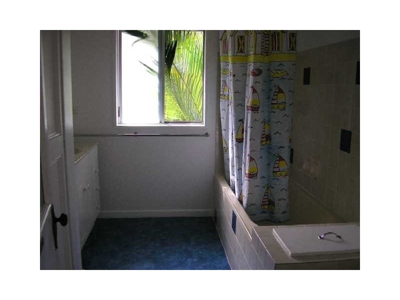 14 Steven St, Redcliffe QLD 4020